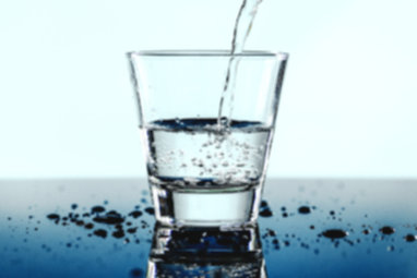 vaso de agua, tratamientos de agua